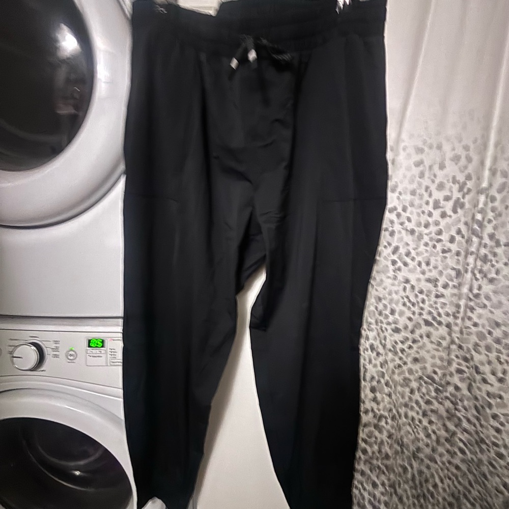 Fabletics Joggers, NWT size xxl